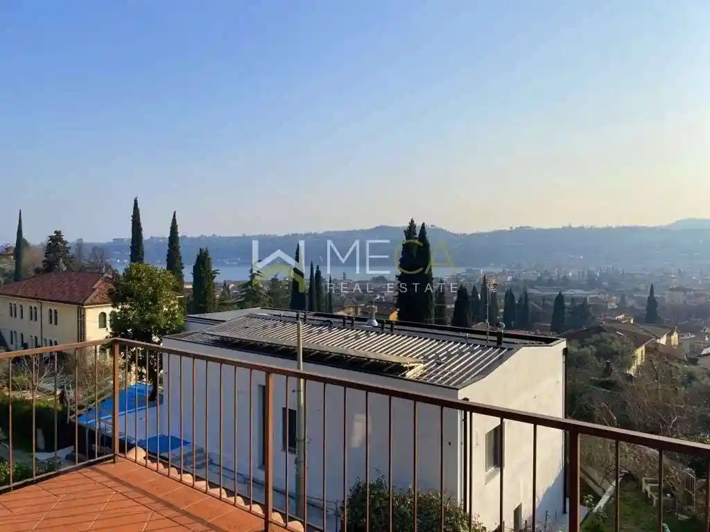 Villa in vendita a Salò