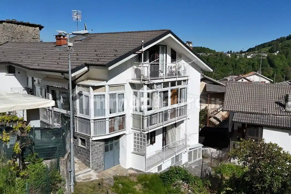 Casa indipendente in vendita a Alpette
