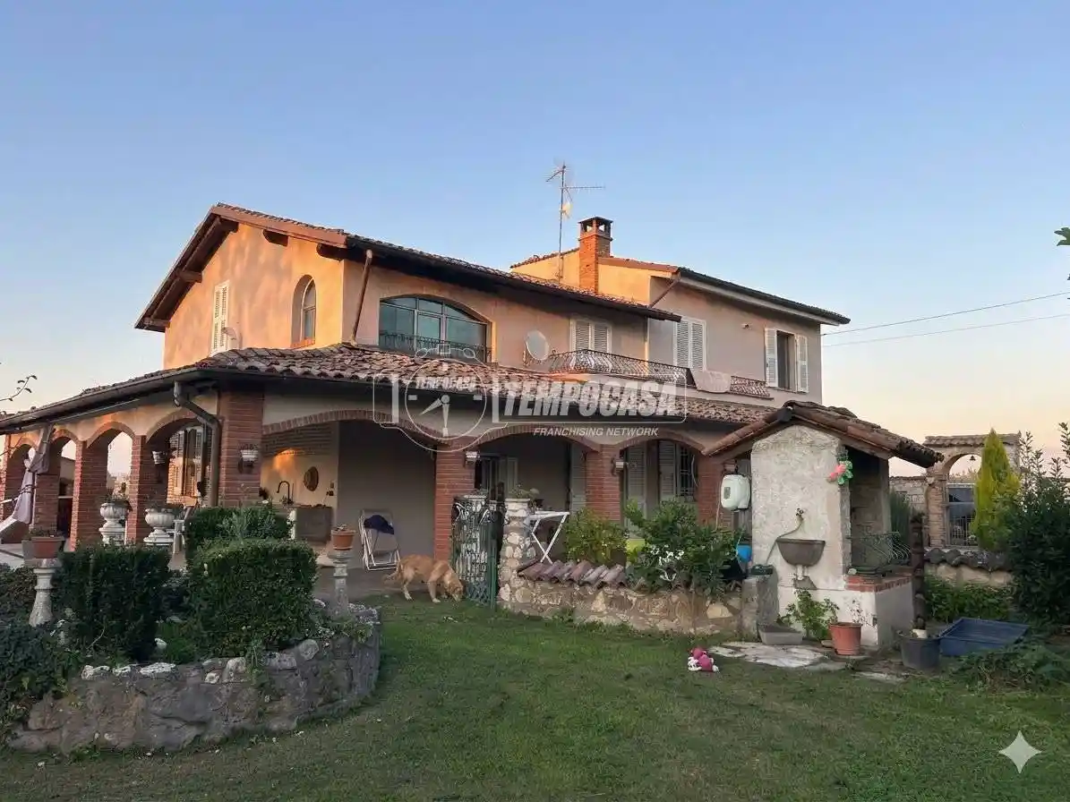 Villa in vendita a Verrua Po