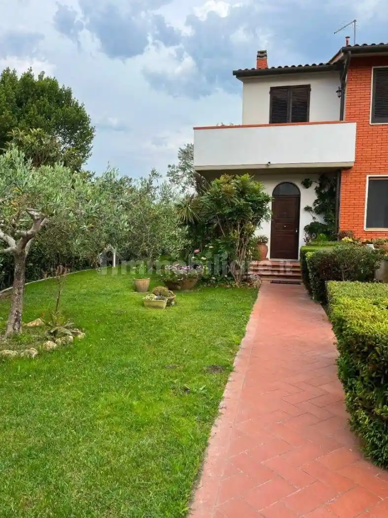 Villa in vendita a San Giuliano Terme