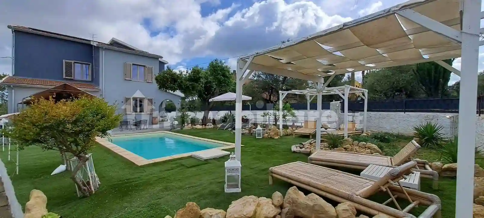 Villa - foto 2