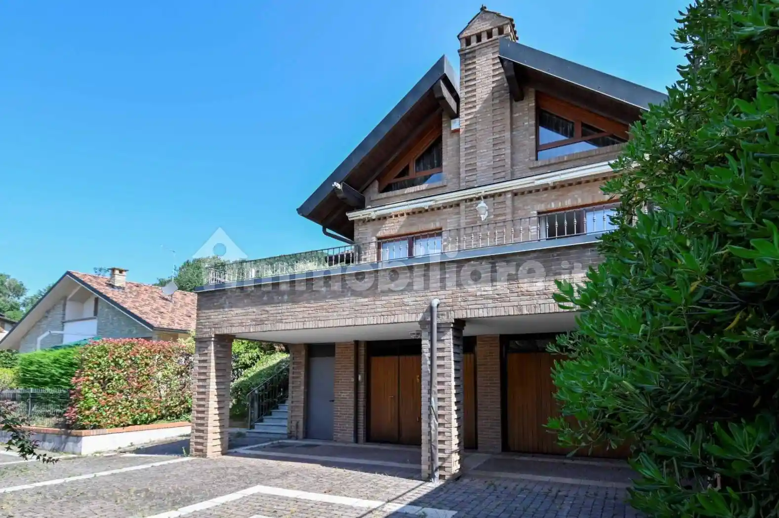 Villa in vendita a Carvico