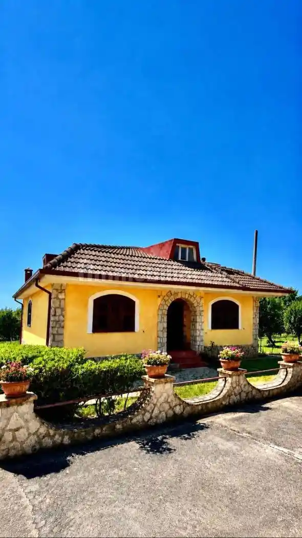 Villa in vendita a Alife
