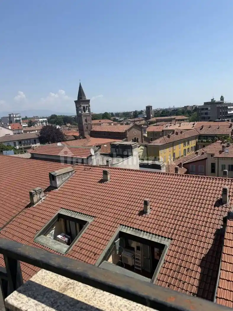 Appartamento in vendita a Monza