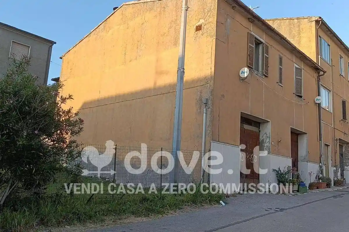 Palazzo - Edificio in vendita a Roccastrada