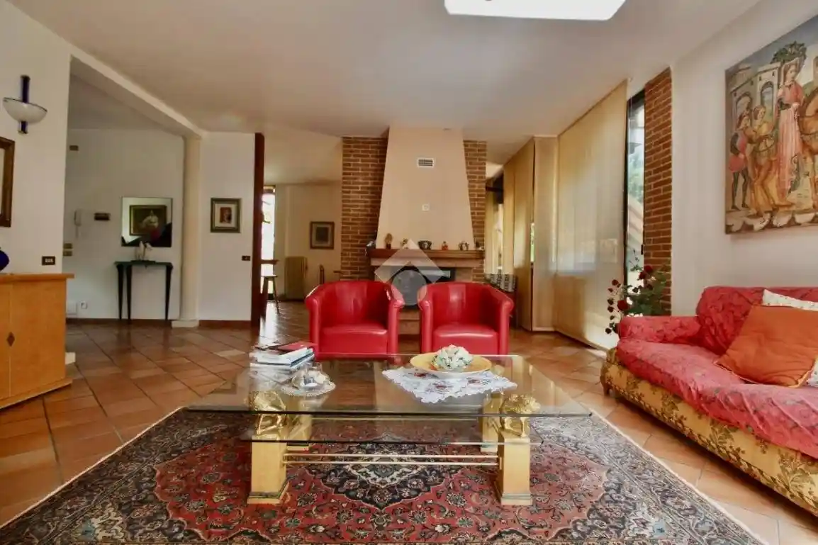 Villa in vendita a Caerano di San Marco