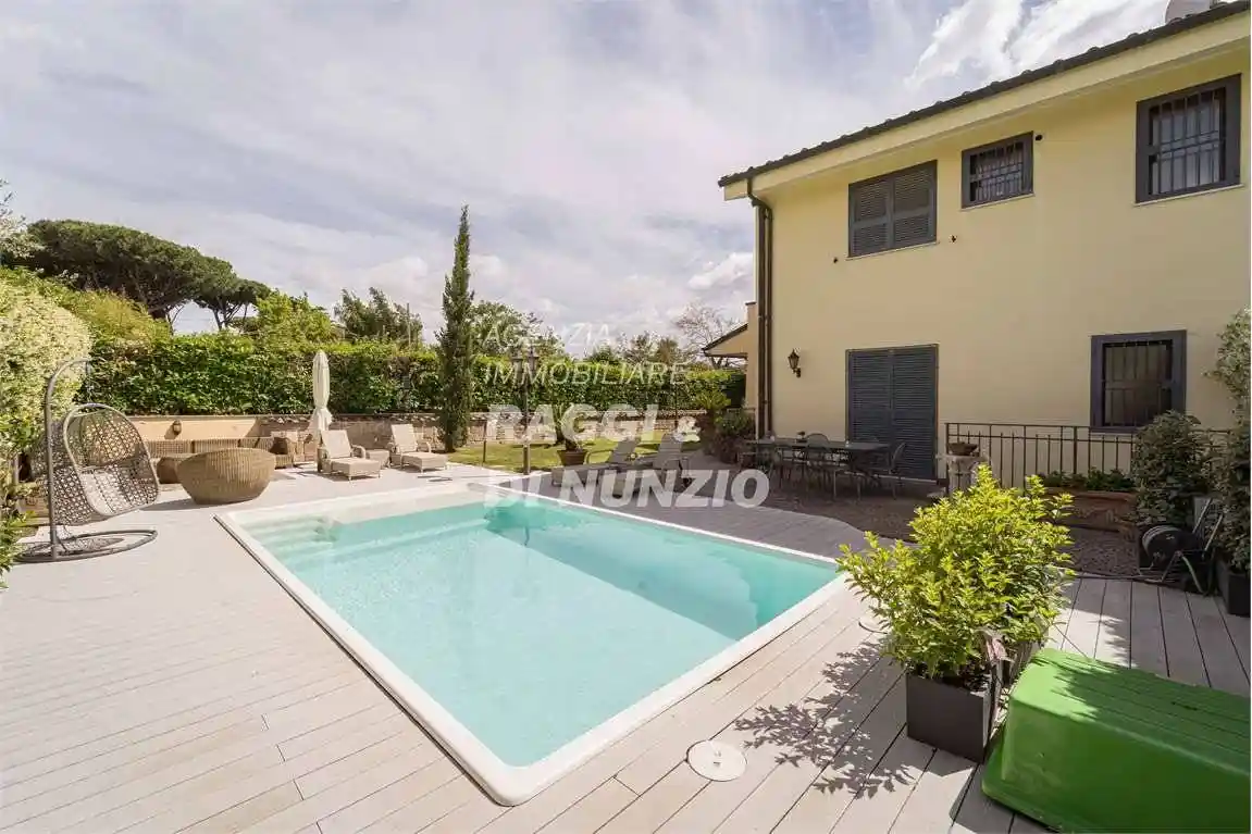 Villa in vendita a Frascati