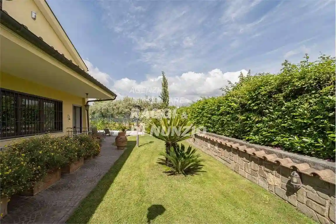 Villa - foto 5