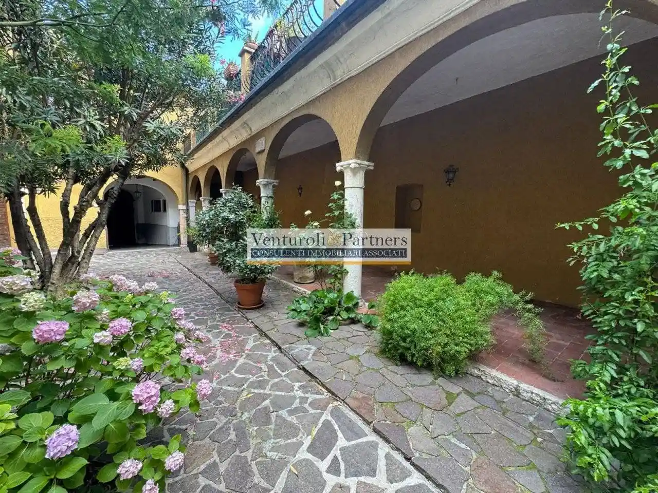 Appartamento in affitto a San Felice del Benaco