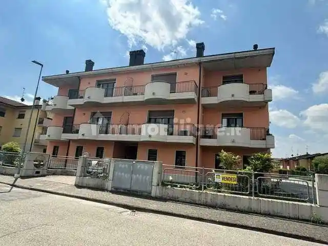 Appartamento in vendita a Soragna