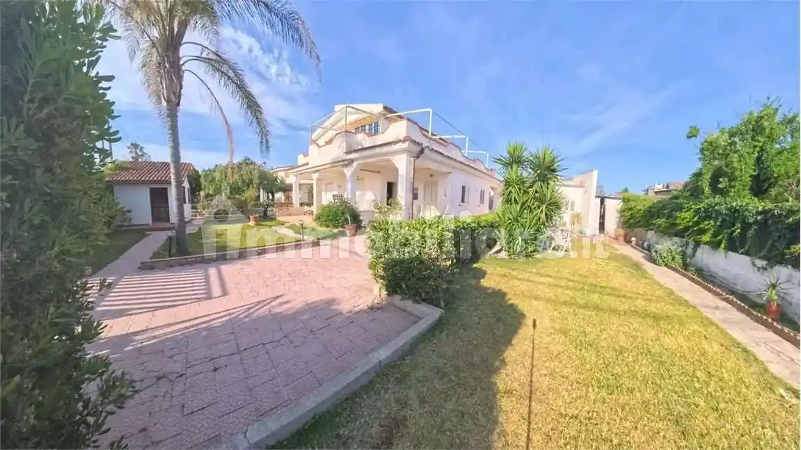 Villa in vendita a Siracusa