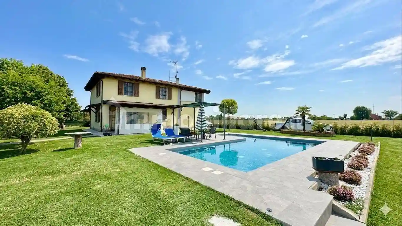 Villa - foto 2