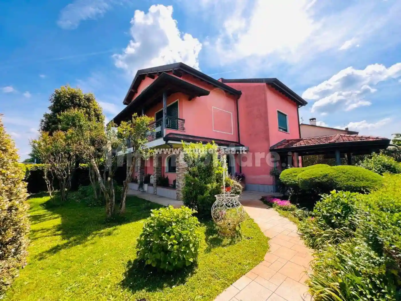 Villa - foto 2