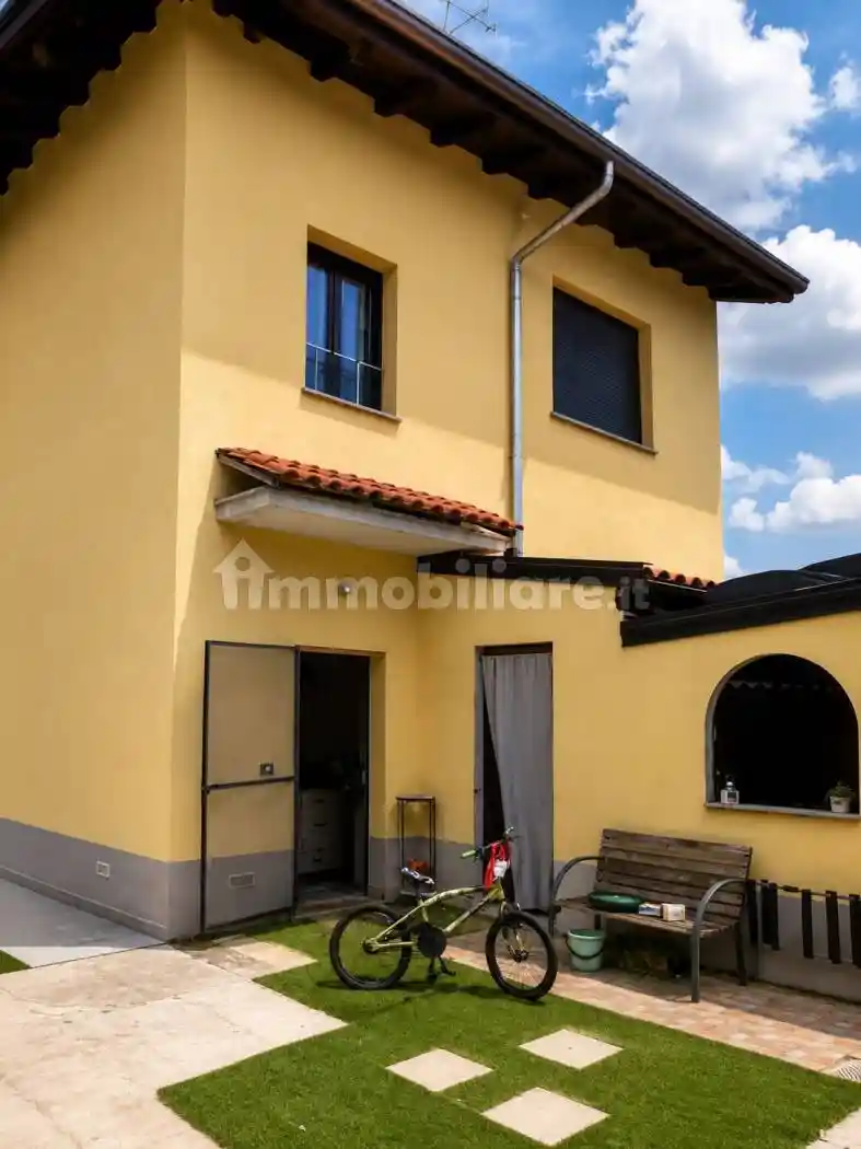 Villa in vendita a Dairago