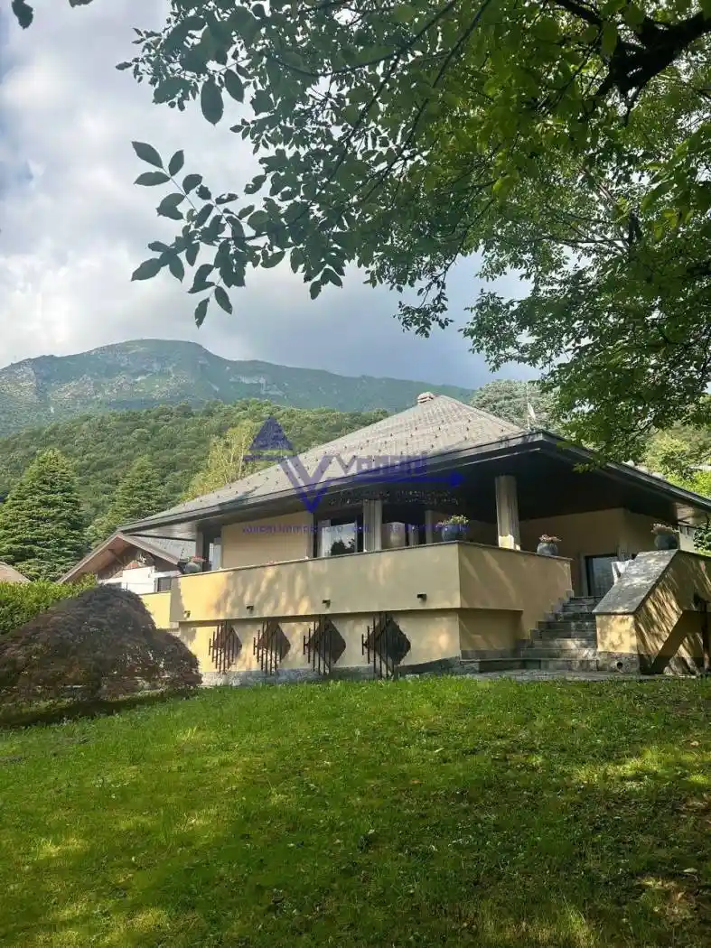 Villa in affitto a Cremeno