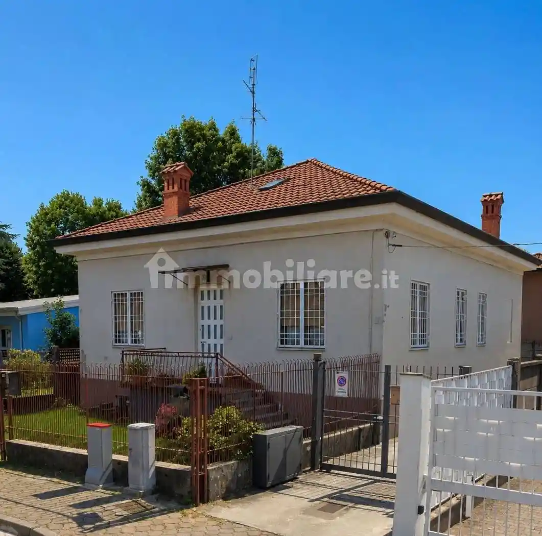 Villa in vendita a Limbiate