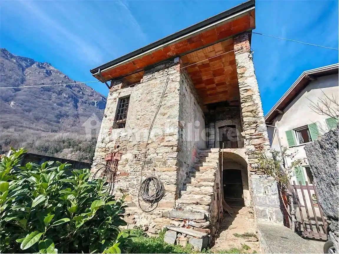 Rustico - Casale in vendita a Quassolo