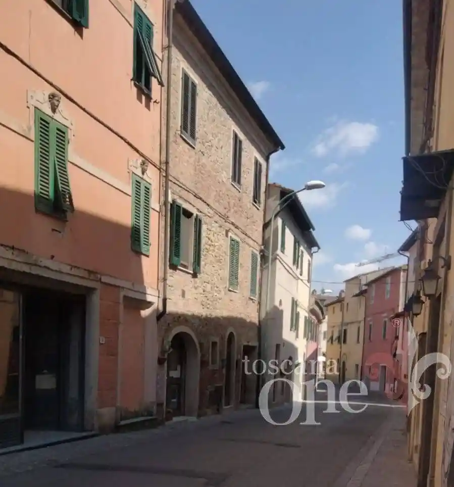 Appartamento in vendita a Terricciola