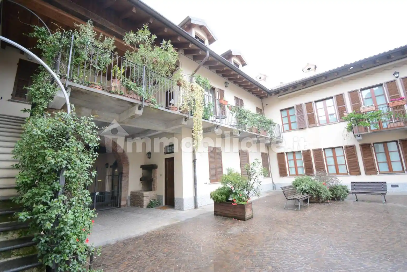 Appartamento in affitto a Vimercate