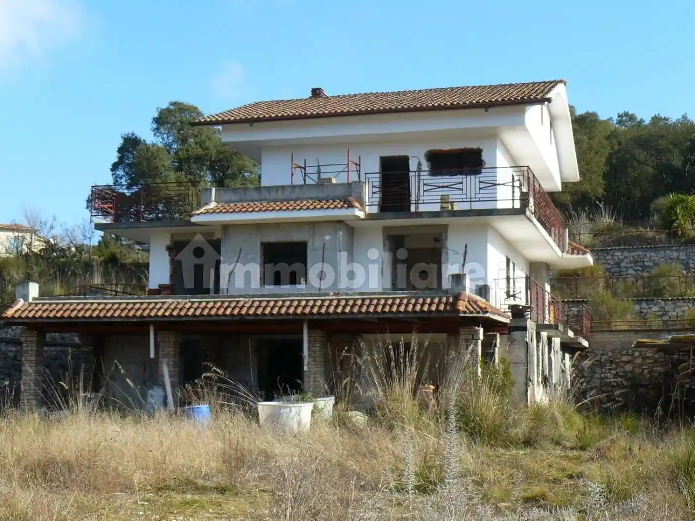 Palazzo - Edificio in vendita a Itri