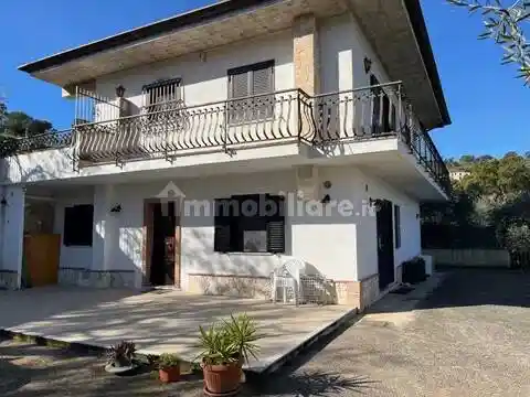 Villa in vendita a Itri