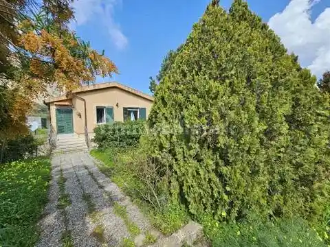 Villa in vendita a Collesano