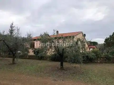 Villa in vendita a Massa Marittima
