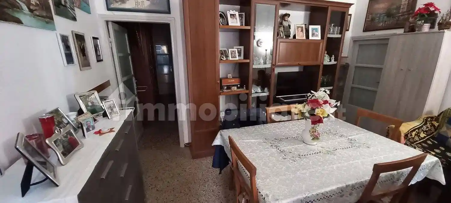Appartamento in vendita a Caronno Varesino