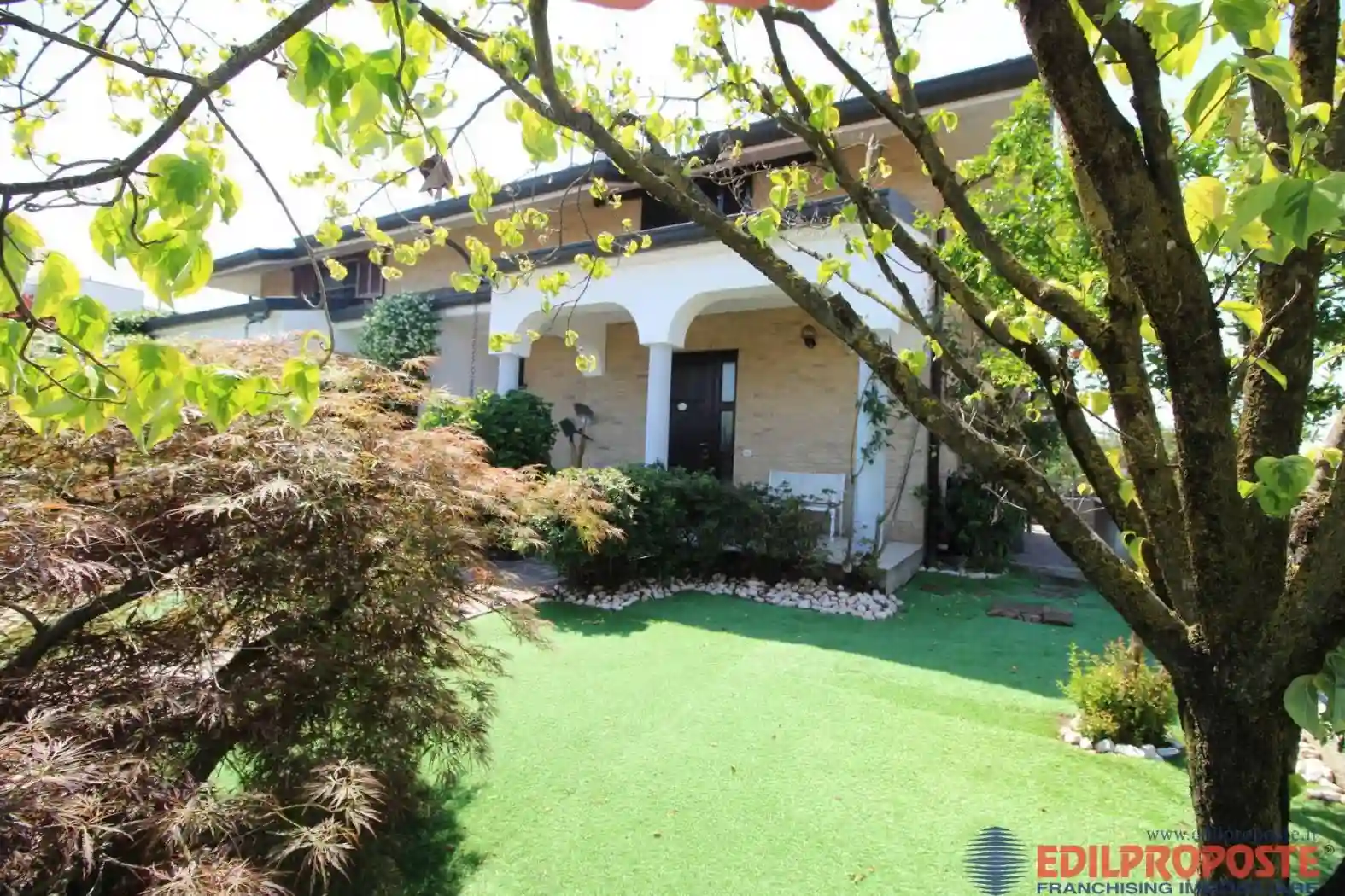 Villa - foto 2