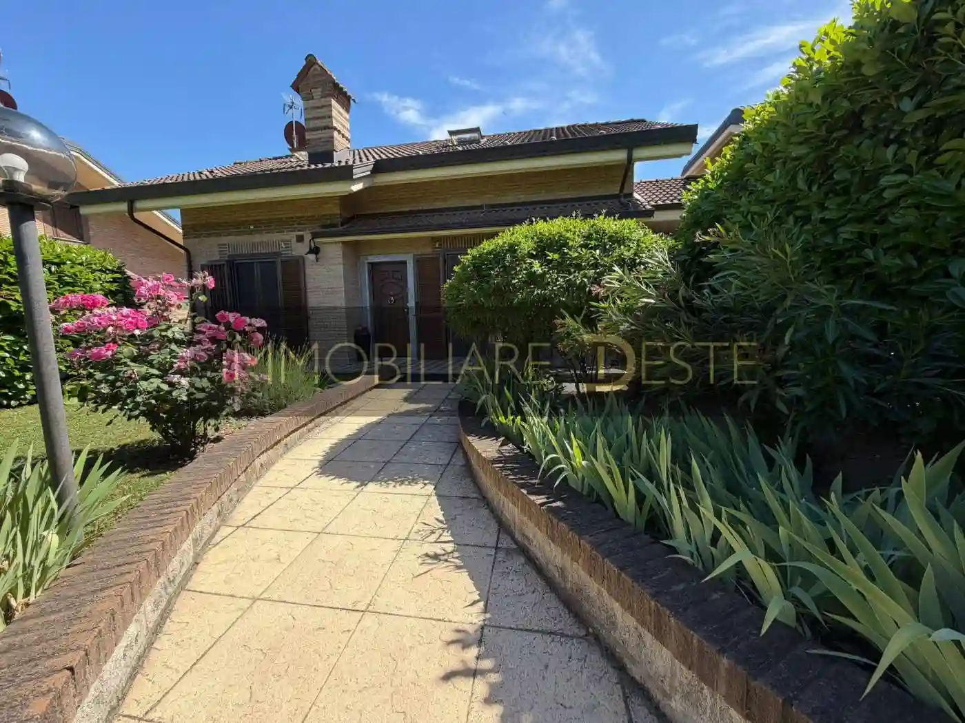 Villa - foto 2