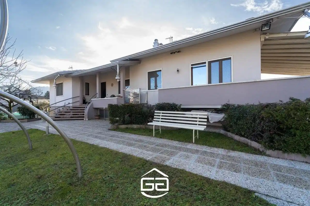Villa in vendita a Malo