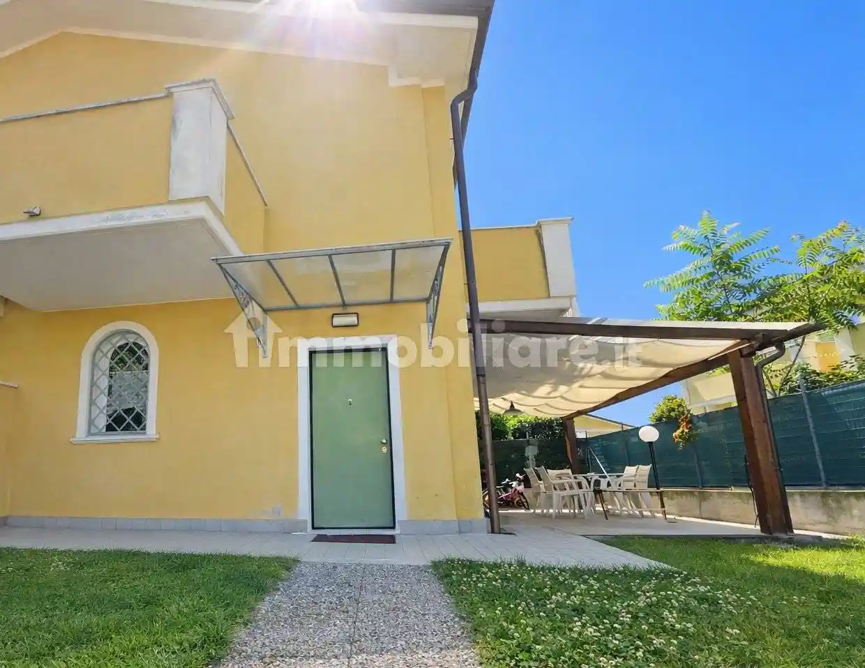 Villetta a schiera in vendita a Massa