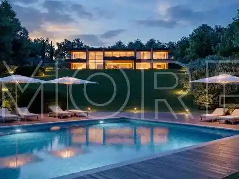 Villa in vendita a Manerba del Garda