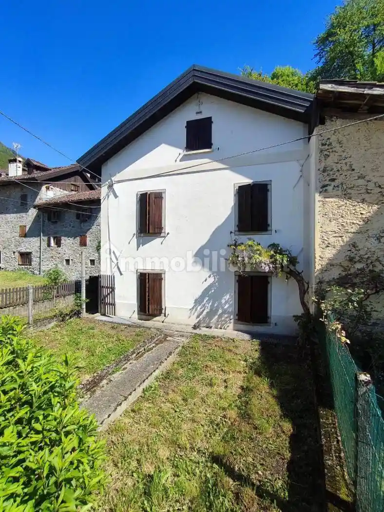 Casa indipendente in vendita a Paluzza