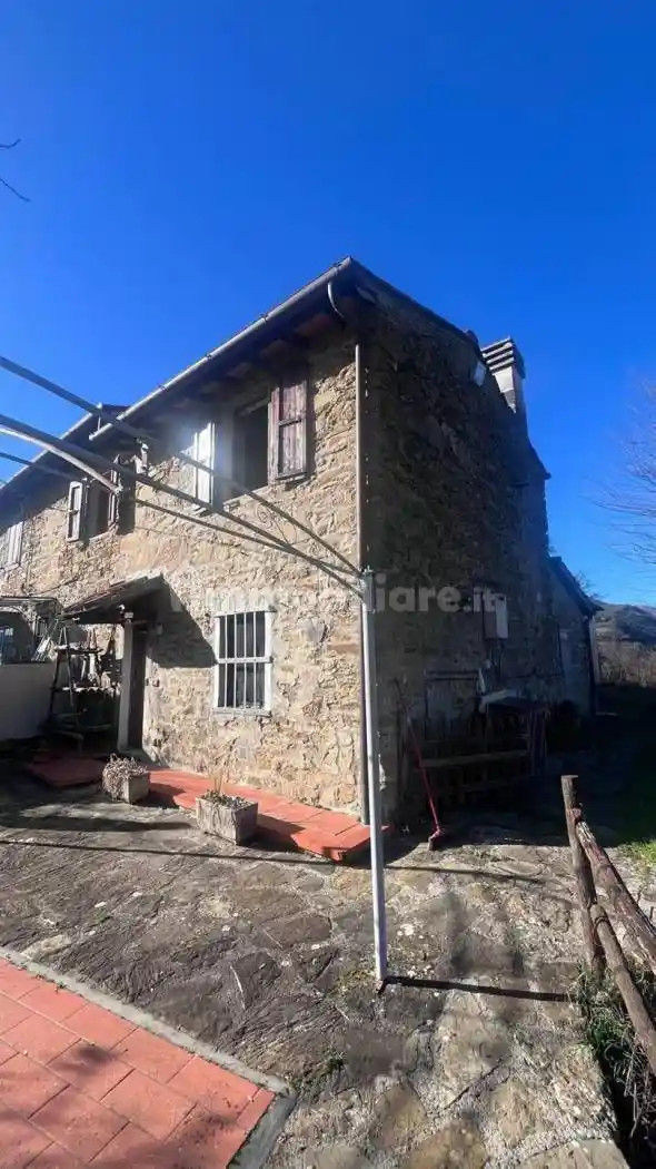 Casa indipendente in vendita a Rufina