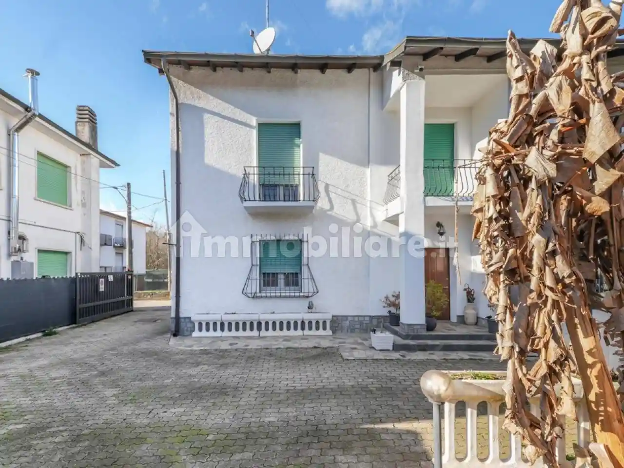 Villa in vendita a Cardano al Campo