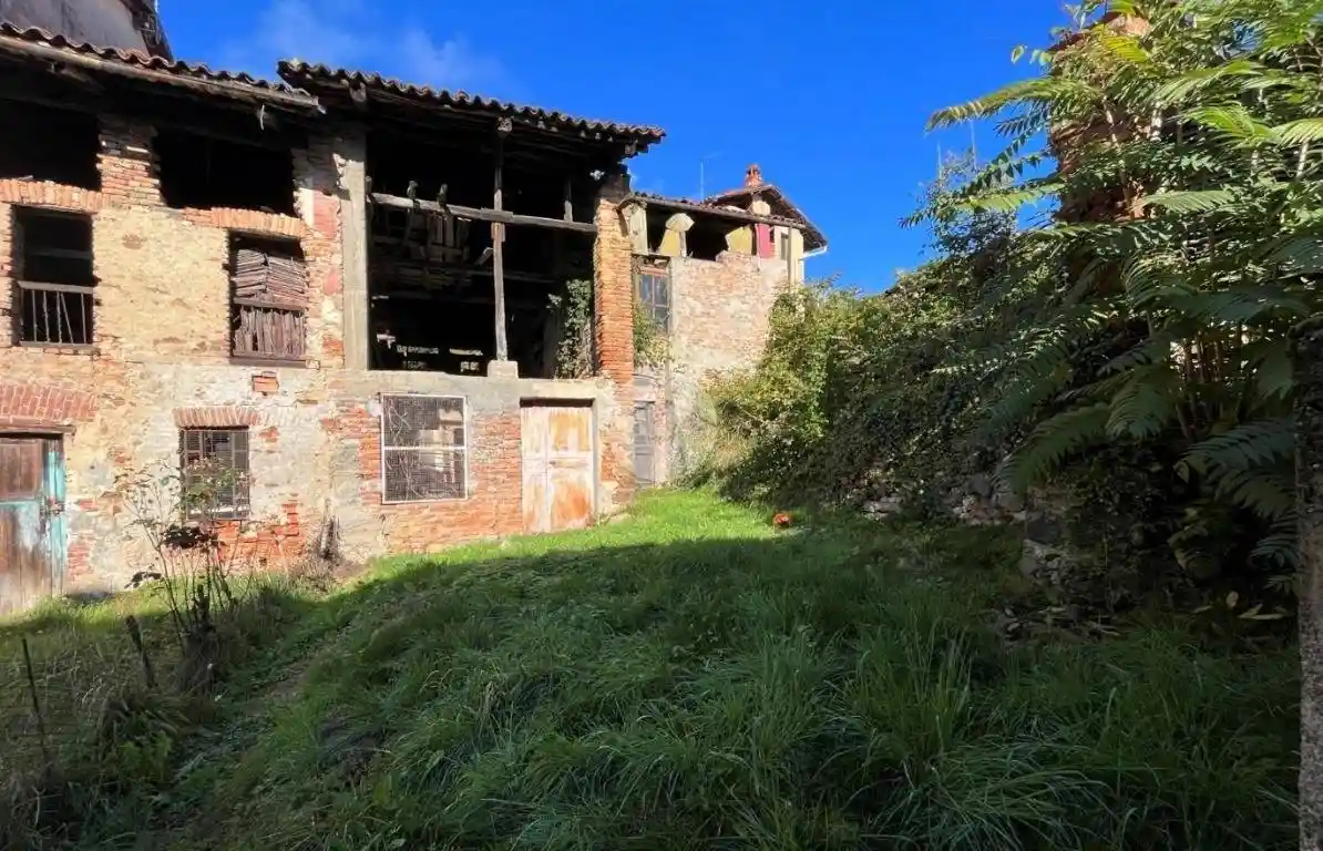 Rustico - Casale in vendita a Zumaglia