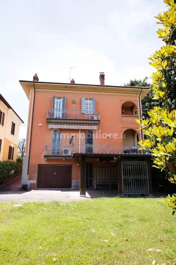 Villa in vendita a Pavia