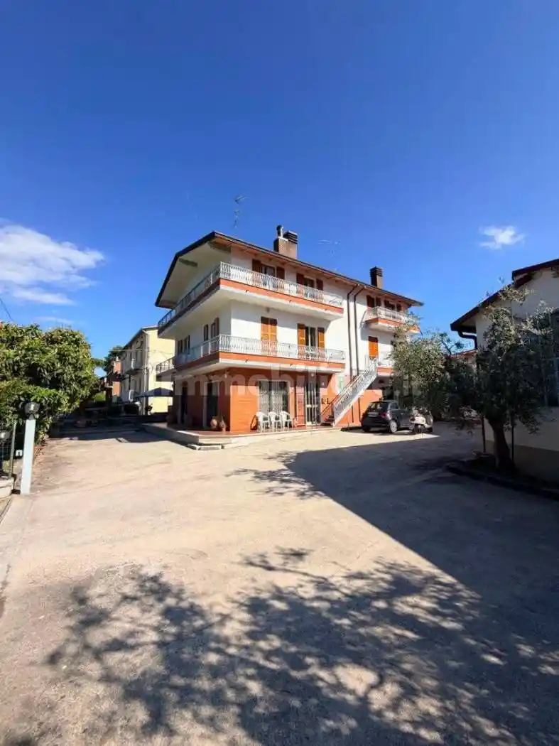 Casa indipendente in vendita a Perugia