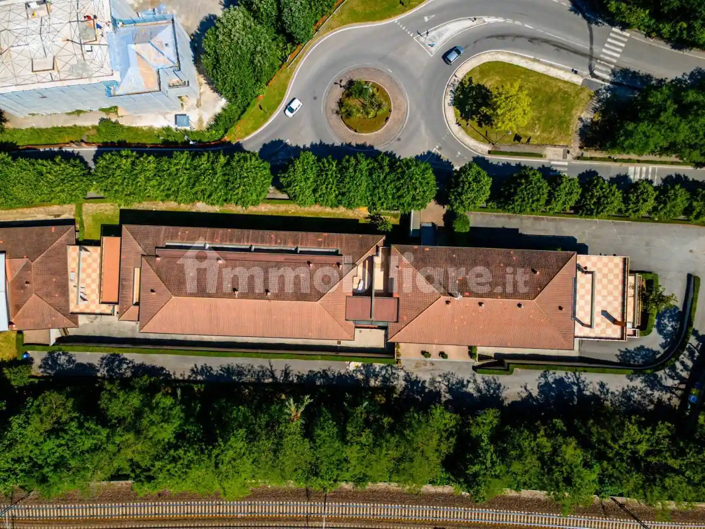 Palazzo - Edificio in vendita a Desenzano del Garda