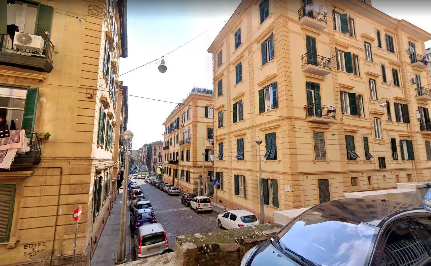 Appartamento in vendita a Napoli