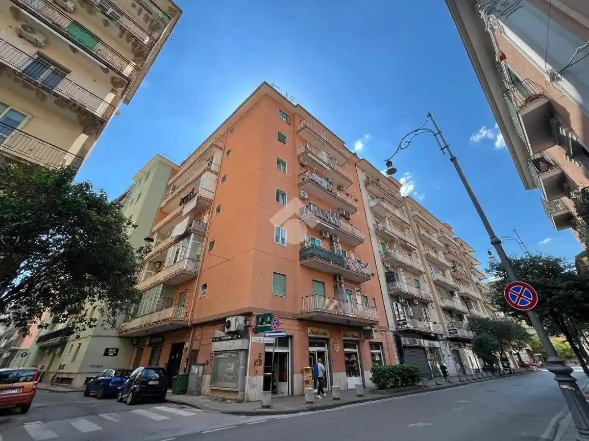 Appartamento in vendita a Salerno