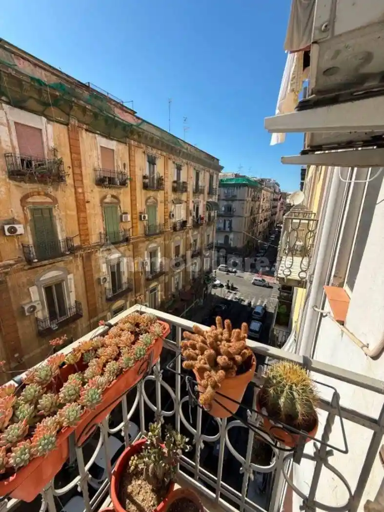 Appartamento in affitto a Napoli