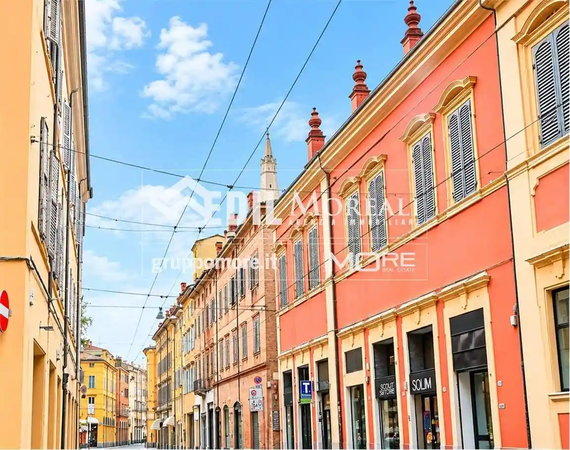 Appartamento in vendita a Modena