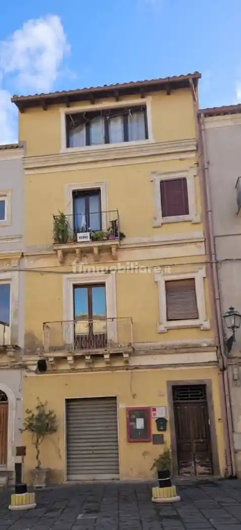 Appartamento in vendita a Licodia Eubea