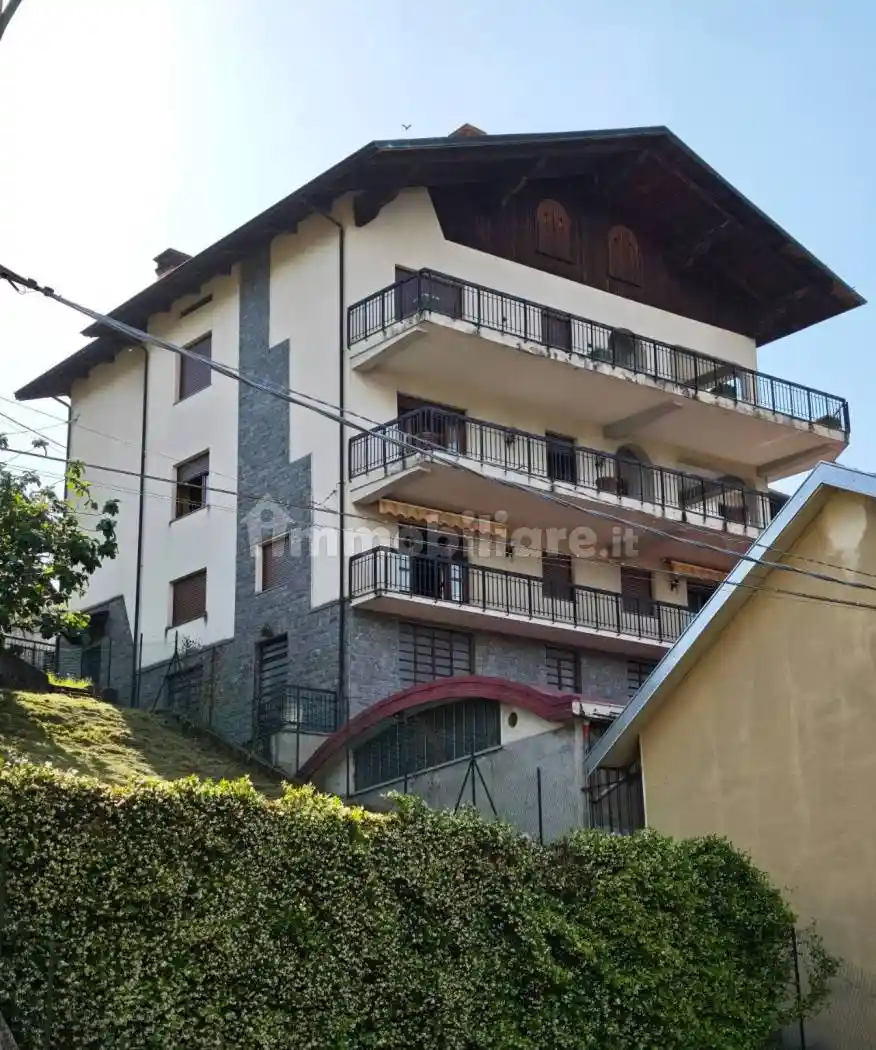 Villa in vendita a Zumaglia