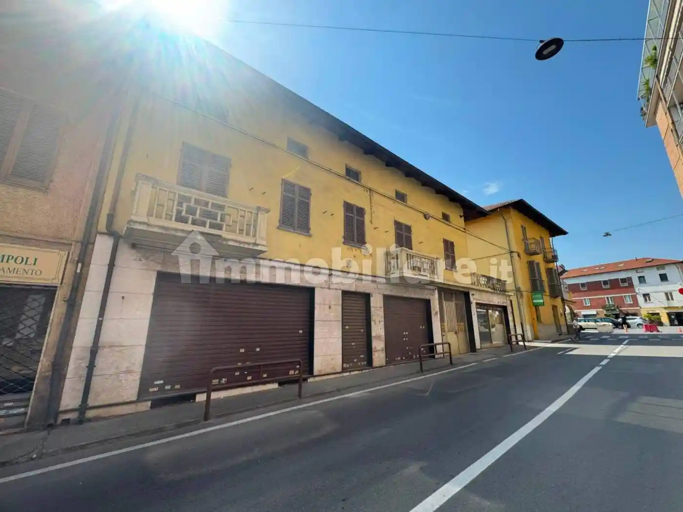 Palazzo - Edificio in vendita a Ciriè