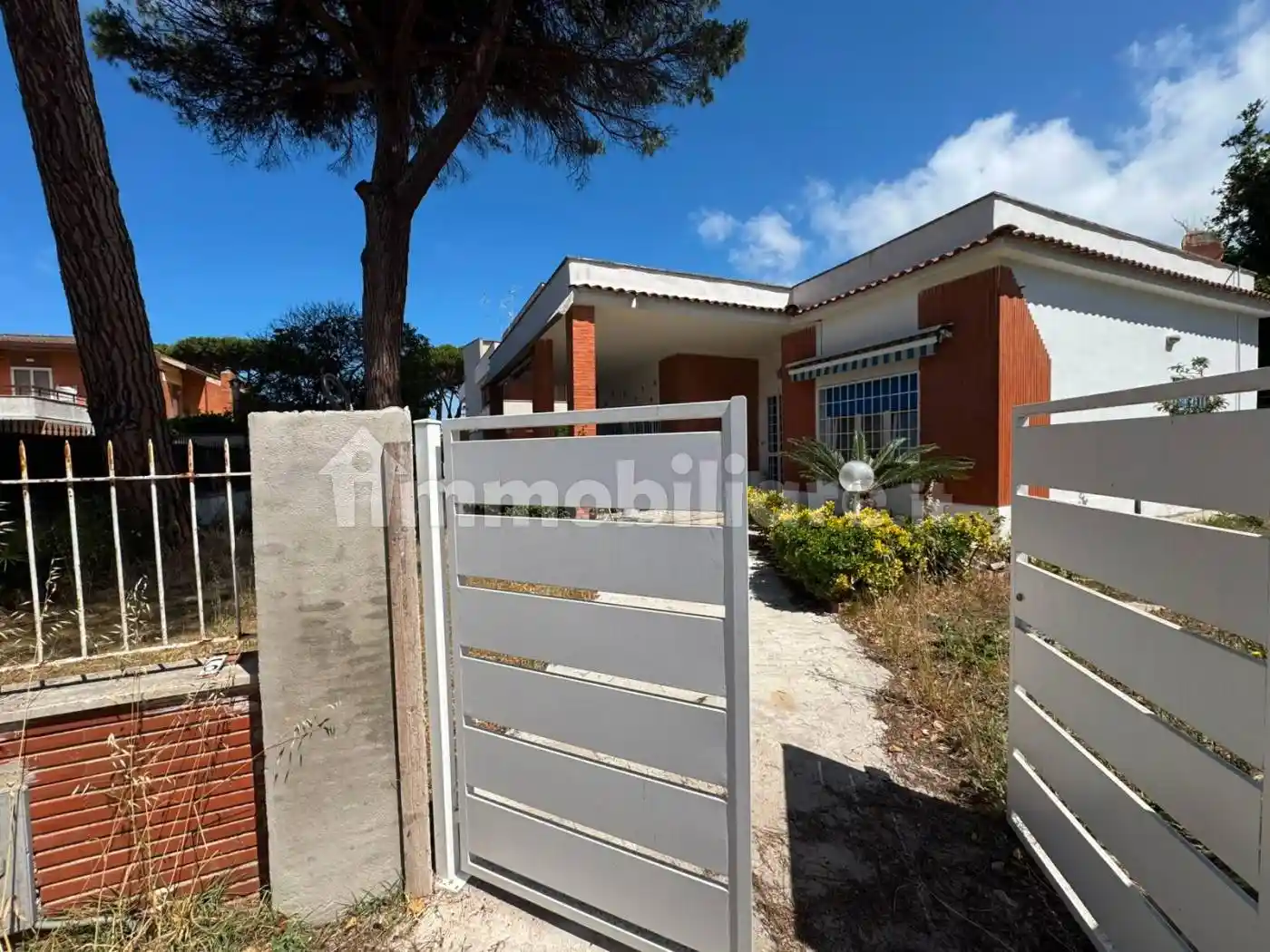 Villa in affitto a Anzio