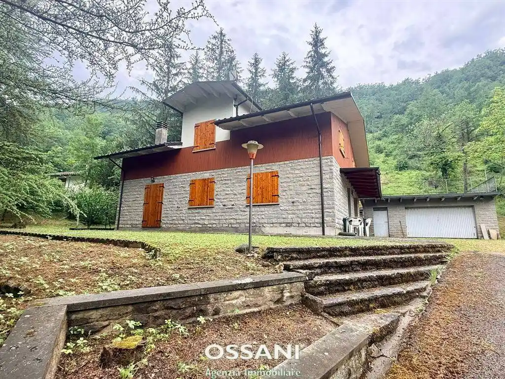 Casa indipendente in vendita a Tredozio