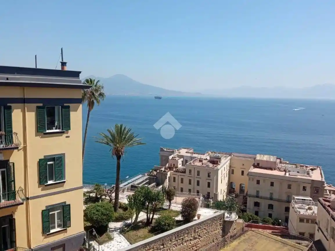 Appartamento in affitto a Napoli